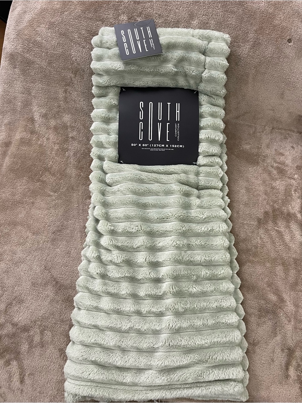 South Cove 50” X 60” Des Sage Super Soft Throw